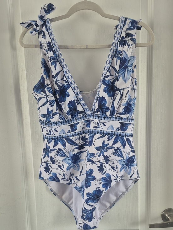 Flaxmaker Other - Blue Floral One-Piece Womens Swim Suit